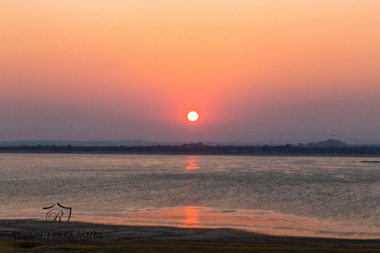 Regency Resort Singida Eksteriør bilde