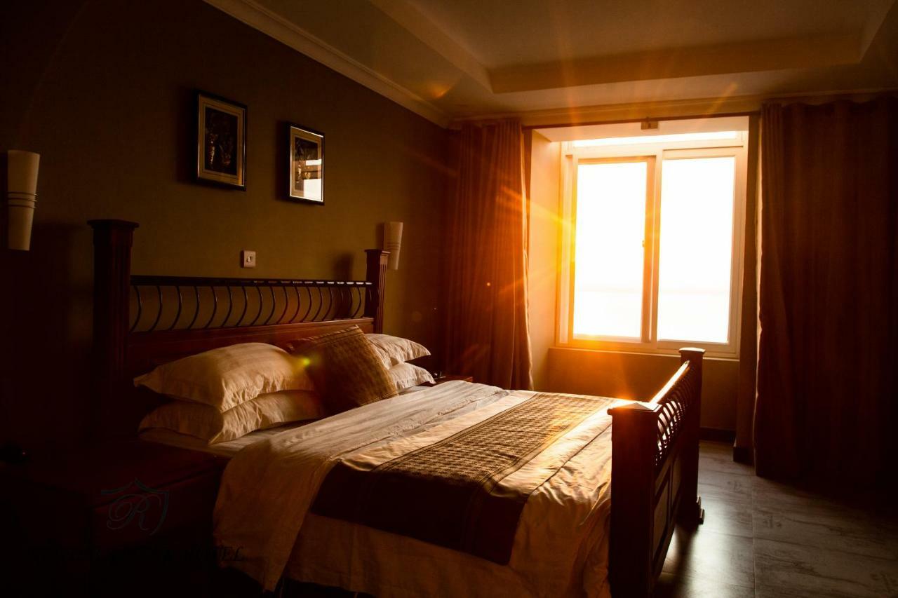 Regency Resort Singida Eksteriør bilde